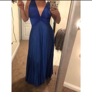 1970s Vintage Olga bodysilk nightgown